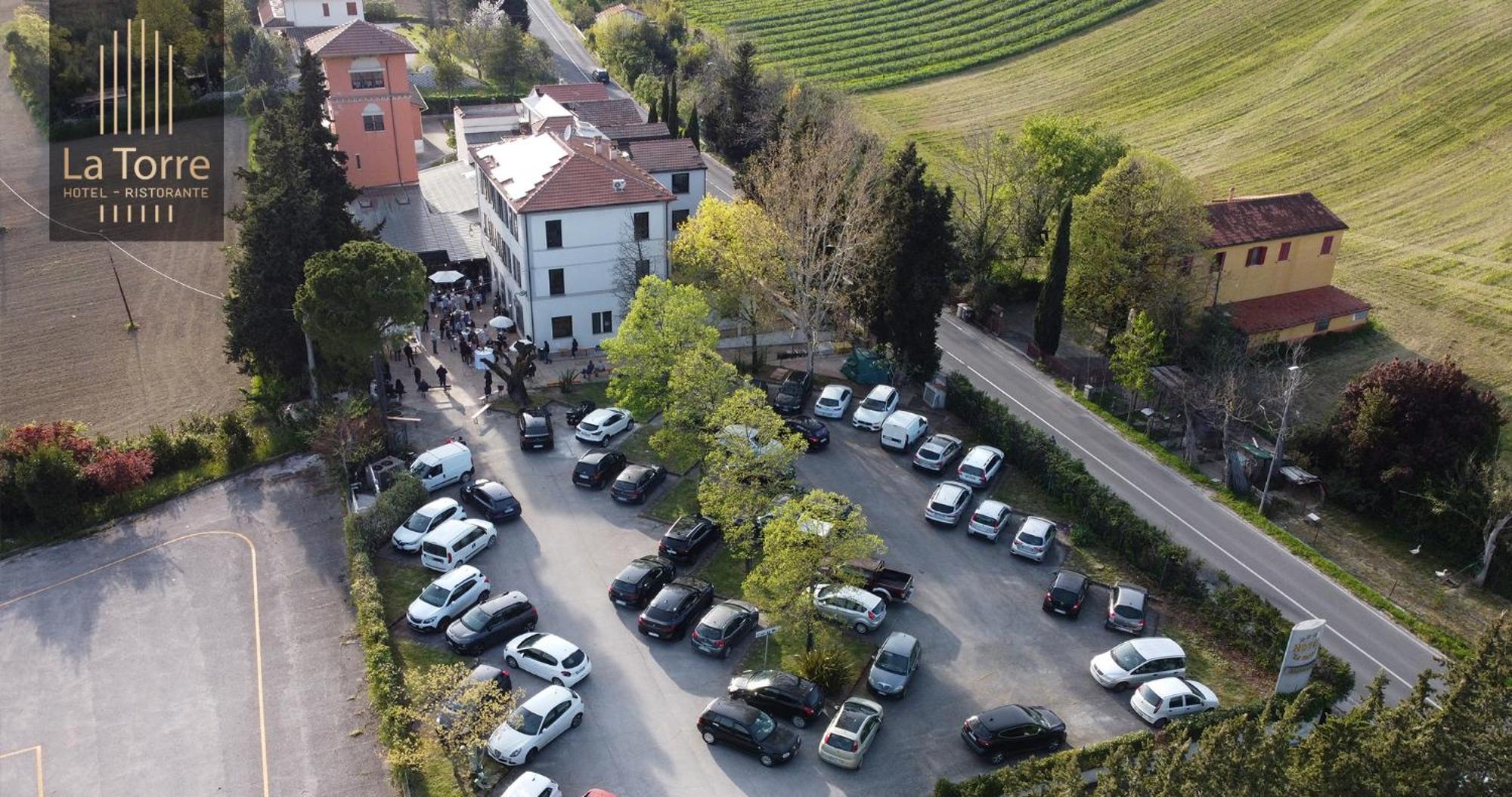 La Torre Hotel Moie Экстерьер фото