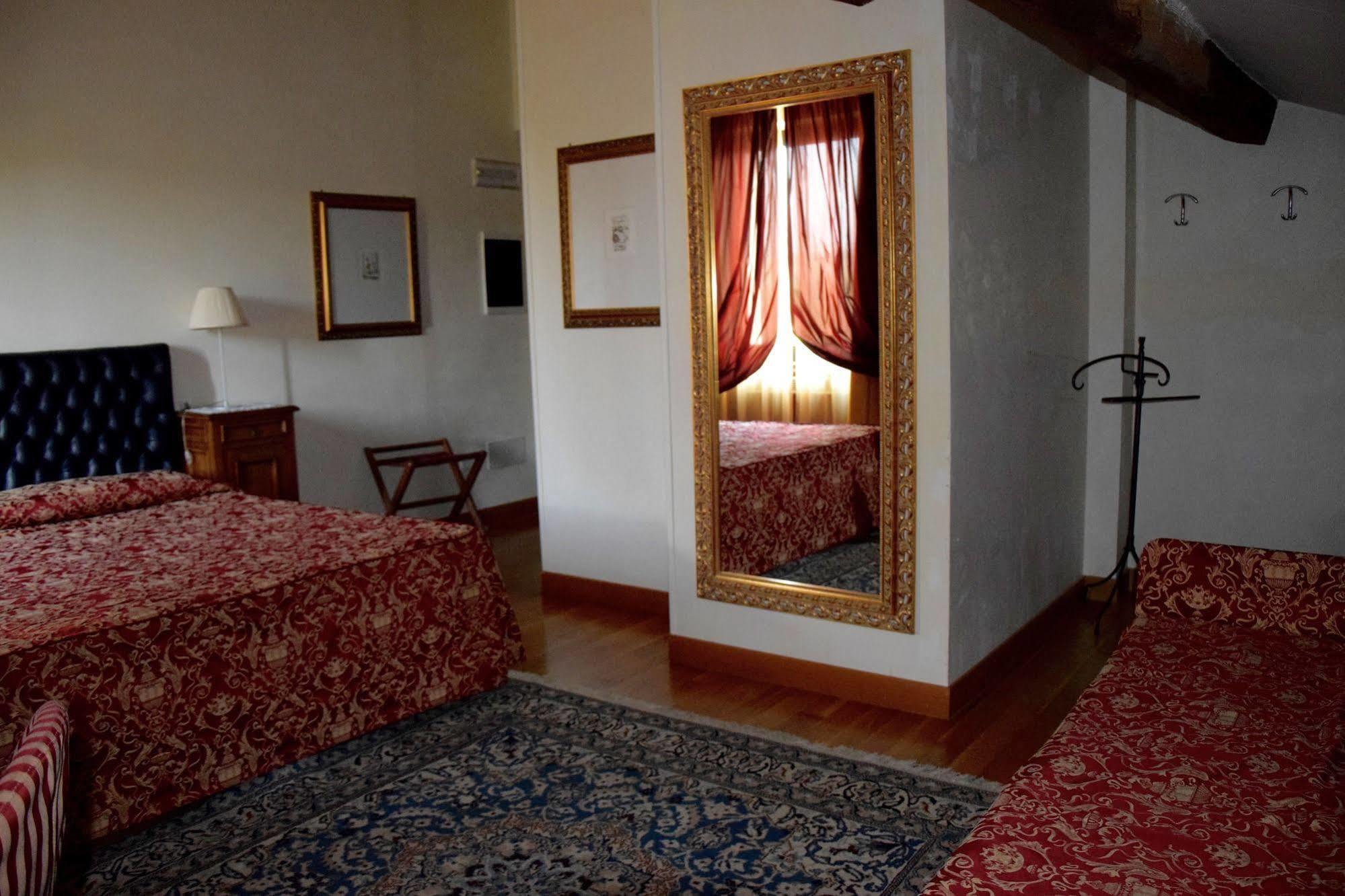 La Torre Hotel Moie Экстерьер фото