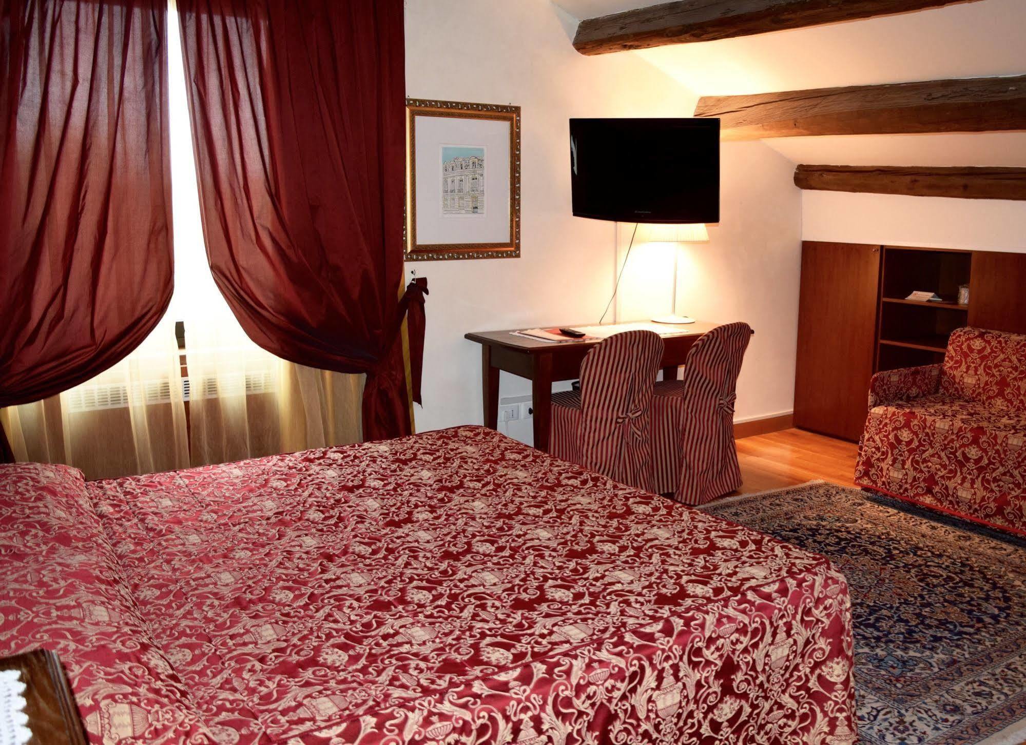 La Torre Hotel Moie Экстерьер фото