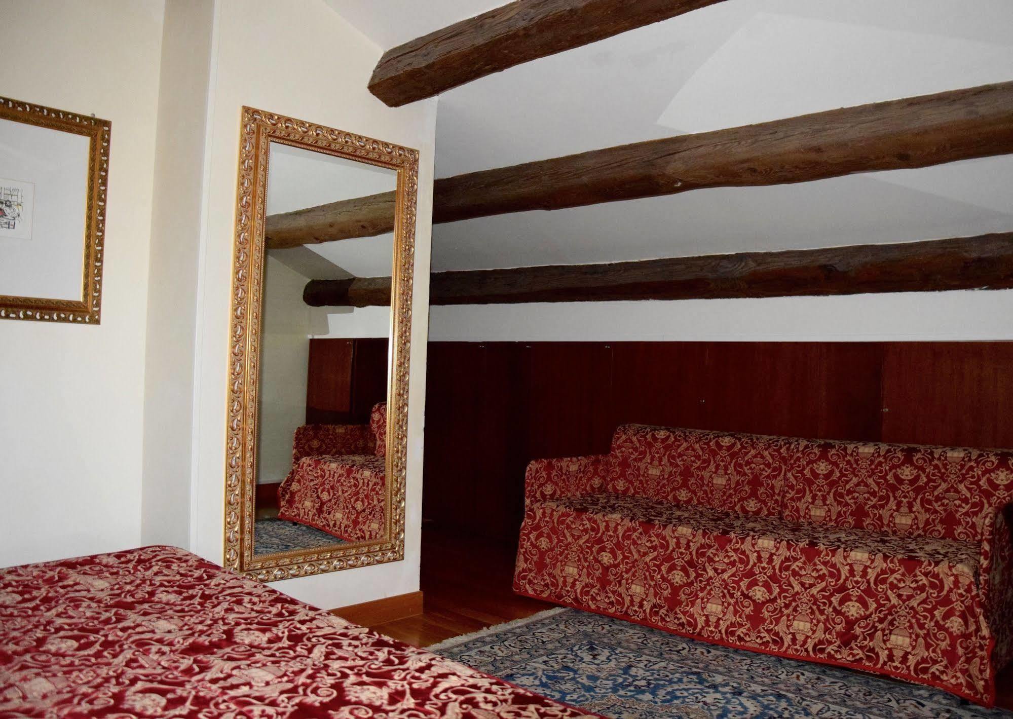 La Torre Hotel Moie Экстерьер фото