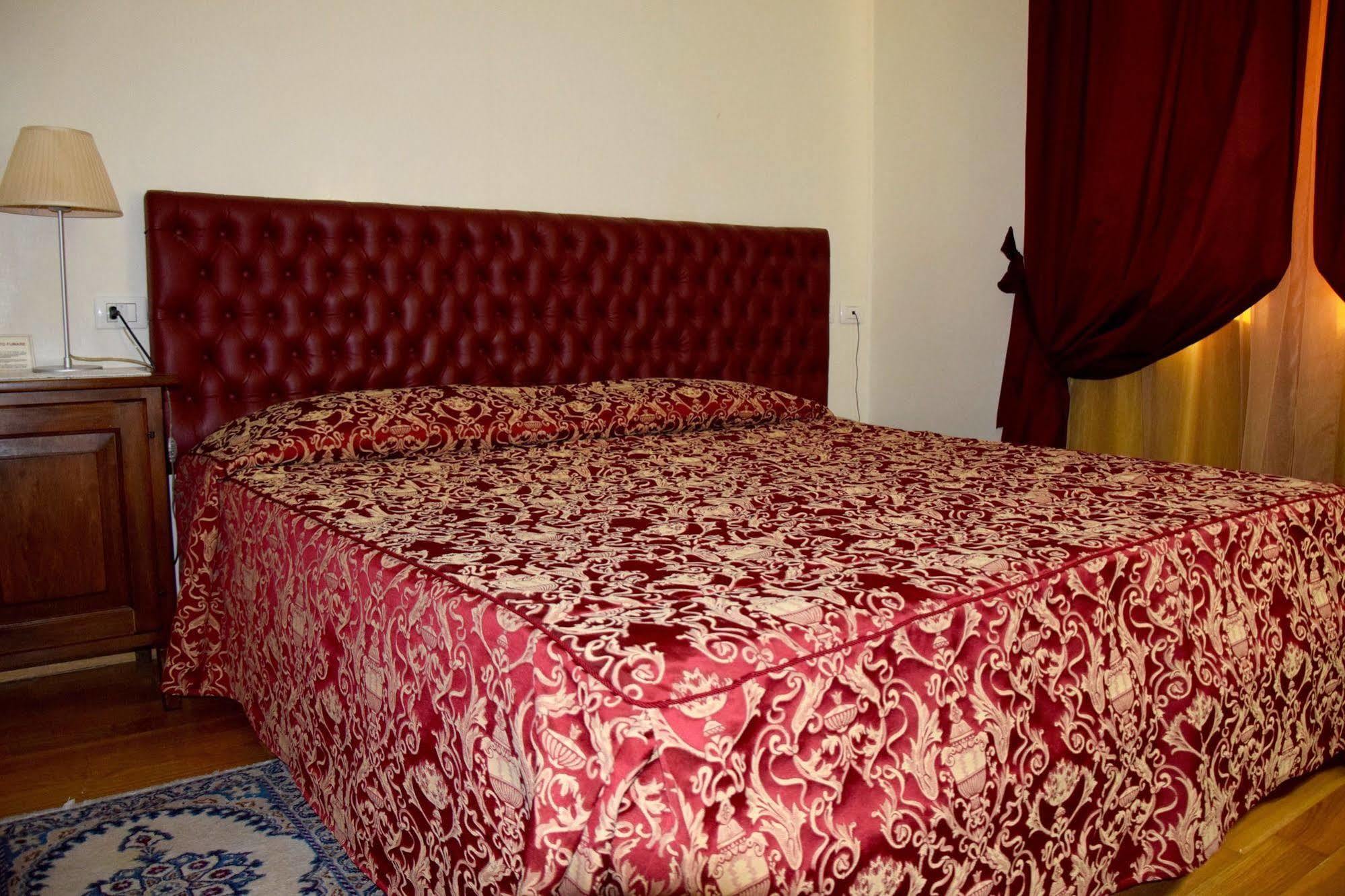 La Torre Hotel Moie Экстерьер фото